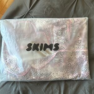 SKIMS Pink and Gray Animal Print Set